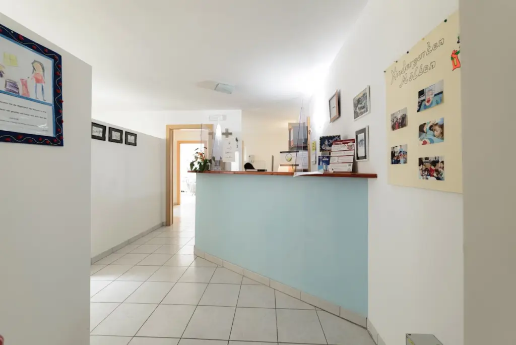 Studio Dentistico Carmelo Guarda Dentista meltina unnamed 7